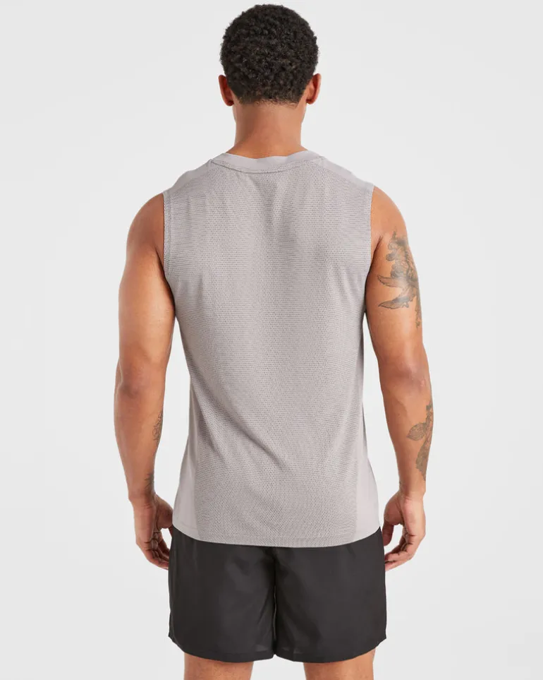 Attain Seamless Vest