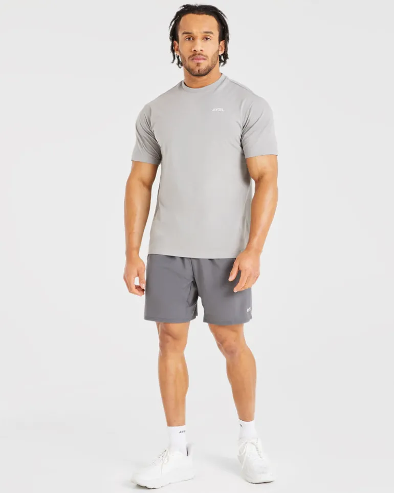Core 7" Shorts