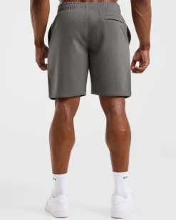 Essential Lightweight 7" Shorts
