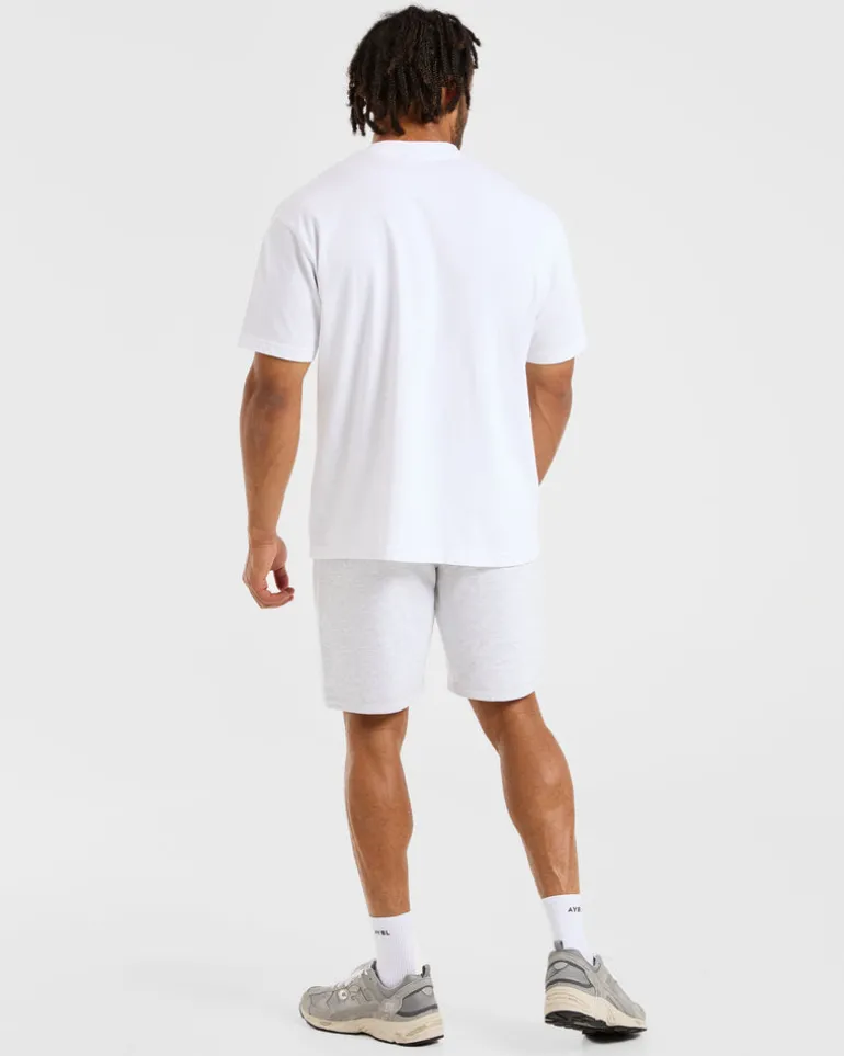 Essential Lightweight 7" Shorts