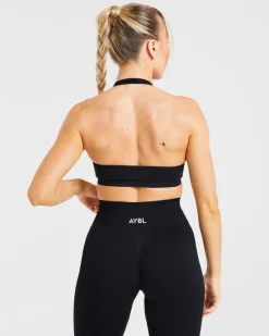 Essential Seamless Halterneck Sports Bra