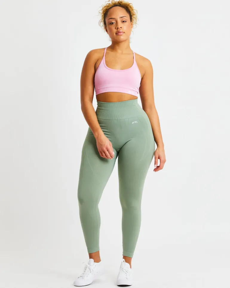 Essential Seamless V Neck Sports Bra