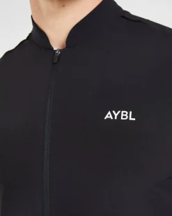 Performance Lightweight Windbreaker